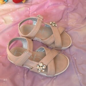 Kids sandals